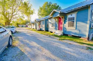 210 College St, Orange, TX 77630 - Photo 1