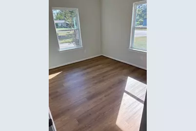 8167 Redfern Drive, Houston, TX 77033 - Photo 3