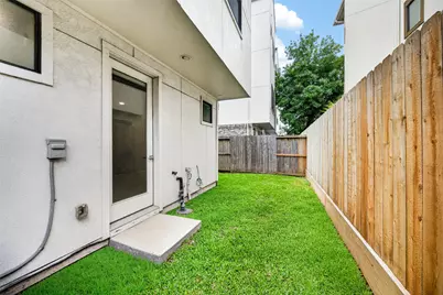 5707 Larkin Street #B, Houston, TX 77007 - Photo 27
