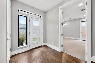 5707 Larkin St, Houston, TX 77007 - Photo 9
