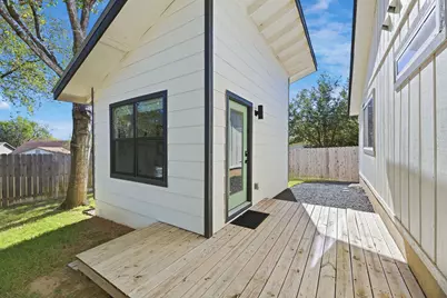 3001 Norfolk Drive, Austin, TX 78745 - Photo 29