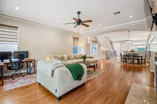 1013 Crocker St, Houston, TX 77019 - Photo 5