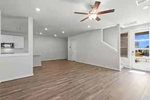12195 Ridge Top Dr, Conroe, TX 77304 - Photo 9