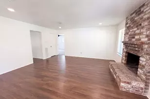6910 Vialinda Dr, Houston, TX 77083 - Photo 17