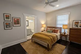 301 Winnie St, Houston, TX 77009 - Photo 9