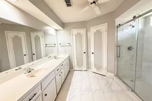 9002 Sabastian Dr, Houston, TX 77083 - Photo 11