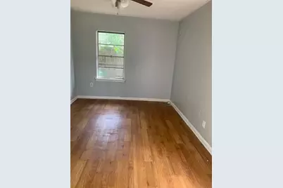 5818 Westover Street, Houston, TX 77033 - Photo 3