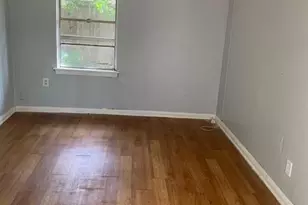 5818 Westover St, Houston, TX 77033 - Photo 3