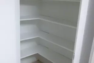 2822 Mesquite Dr, Sugar Land, TX 77479 - Photo 9