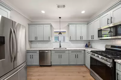 4103 New Orleans Street, Houston, TX 77020 - Photo 9