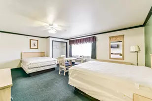 1025 Swanson St, Houston, TX 77030 - Photo 9