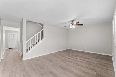 128 Green Isle Avenue, Dickinson, TX 77539 - Photo 7