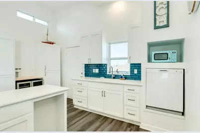 16627 Jamaica Beach Road, Galveston, TX 77554 - Photo 9