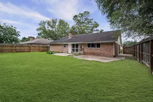 10935 Silkwood Dr, Houston, TX 77031 - Photo 17