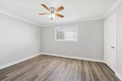 201 Emerson Street #16, Houston, TX 77006 - Photo 7