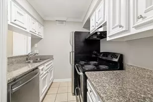 201 Emerson St, Houston, TX 77006 - Photo 1