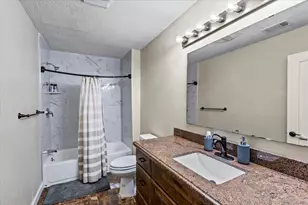 3201 Avenue F, Dickinson, TX 77539 - Photo 23