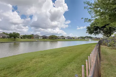 876 Schooner Cove Lane, League City, TX 77573 - Photo 3