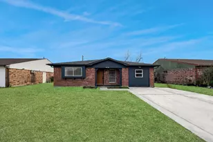 4114 Fairgreen Ln, Houston, TX 77047 - Photo 3