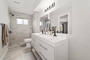 9110 Vickijohn Dr, Houston, TX 77031 - Photo 15
