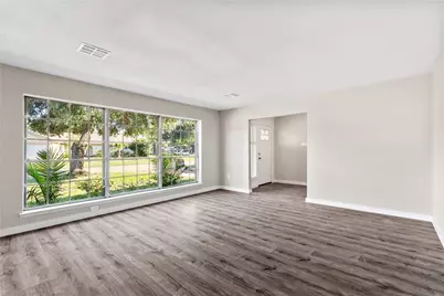 9110 Vickijohn Drive, Houston, TX 77031 - Photo 3