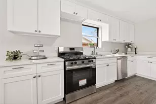 9110 Vickijohn Dr, Houston, TX 77031 - Photo 13