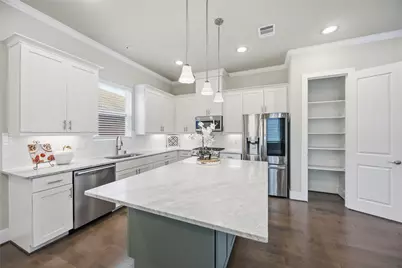 420 W 28th Street #B, Houston, TX 77008 - Photo 21