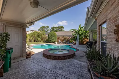 4107 Avalon Lane, Baytown, TX 77521 - Photo 35