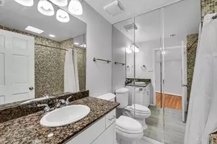 2430 Nantucket Dr, Houston, TX 77057 - Photo 13
