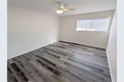 2101 Fountain View Drive #76, Houston, TX 77057 - Photo 13