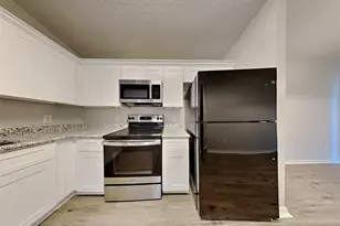 4631 Croker Ridge Rd, Houston, TX 77053 - Photo 3