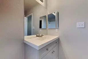 4631 Croker Ridge Rd, Houston, TX 77053 - Photo 7
