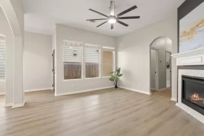 917 Sweet Pine Drive, Katy, TX 77450 - Photo 9