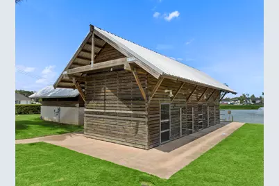 110 Water Grass Trail, Clute, TX 77531 - Photo 31