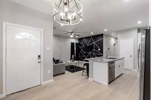 4661 Clover St, Houston, TX 77051 - Photo 3