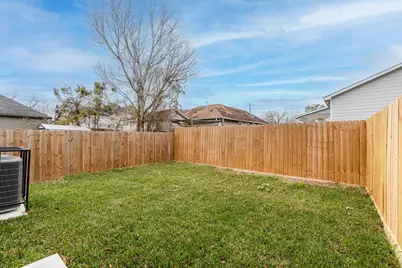 4661 Clover Street #A, Houston, TX 77051 - Photo 25