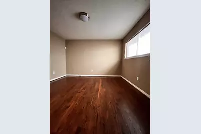 427 17th Street W #8, Houston, TX 70009 - Photo 5