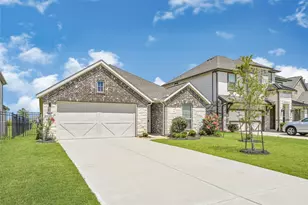 562 Long Beach Bay Dr, Katy, TX 77493 - Photo 1