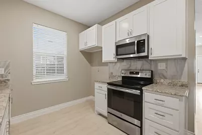 1306 S Austin, Brenham, TX 77833 - Photo 5