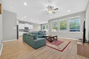 2134 Bluegrass Ln, Rosenberg, TX 77469 - Photo 5