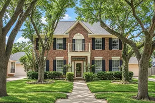 2010 Claire Ct, Sugar Land, TX 77478 - Photo 1