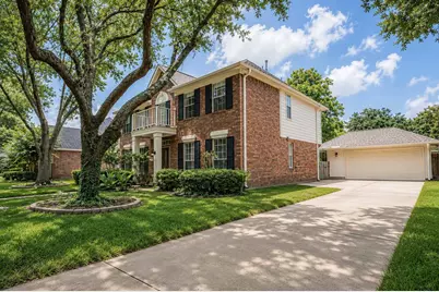 2010 Claire Court, Sugar Land, TX 77478 - Photo 3