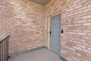 8100 Cambridge St, Houston, TX 77054 - Photo 3