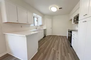 1207 Manor Ct, Richmond, TX 77406 - Photo 9