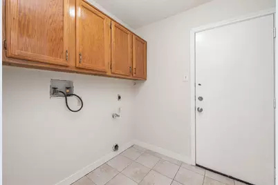 11014 Landsbury Court, Houston, TX 77099 - Photo 15