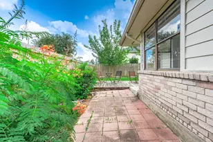 11014 Landsbury Ct, Houston, TX 77099 - Photo 25