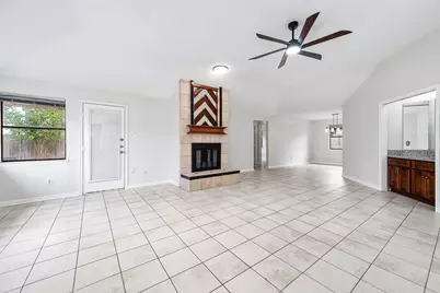 11014 Landsbury Court, Houston, TX 77099 - Photo 5