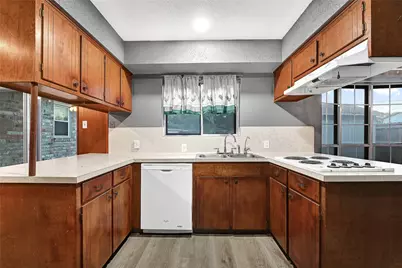 1712 Redwood Cir, Alvin, TX 77511 - Photo 11