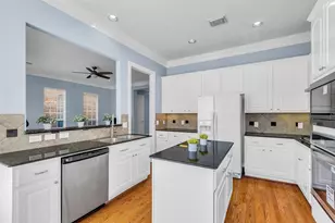 2819 Briarhurst Park, Houston, TX 77057 - Photo 9