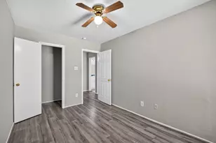 9711 Sutton Meadows Ct, Houston, TX 77086 - Photo 25